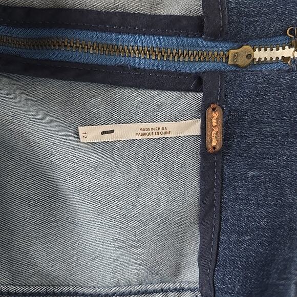 Free People Jean Skirt Women Size 12 Modern Femme Denim Mini Two Tone Stretch - Picture 9 of 11